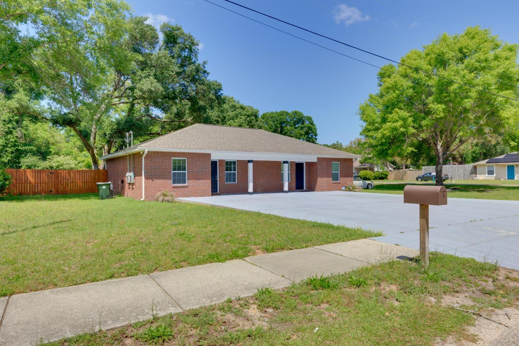 Dog-Friendly Pensacola Duplex About 7 Mi To Downtown Apartment Exterior foto